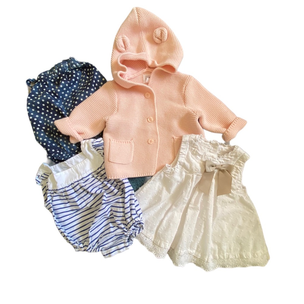 Bundle of 4!   Baby Gap, Peppa & Julie, Busy Bees. Sweater, dress and 2 rompers